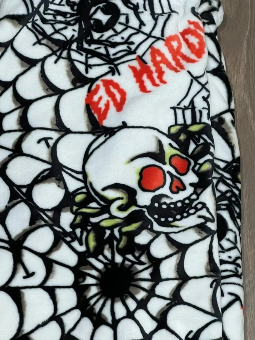 ED HARDY White Plush Throw Blanket 60x70 Y2K Tattoo Spiderweb Skulls Halloween